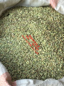 新疆烏魯木齊榮鵬調(diào)料批發(fā)商行 跨界融合，從調(diào)料到礦產(chǎn)與化工制品的多元發(fā)展之路