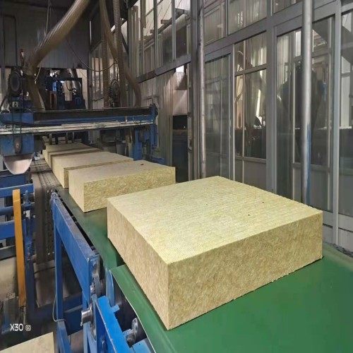 巴中市A級防火巖棉板與管材生產(chǎn)廠家 品質(zhì)與安全的守護者